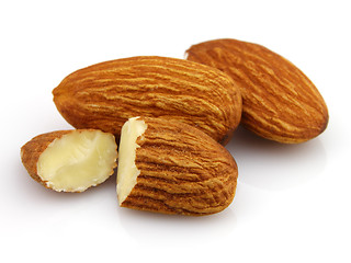 Image showing Dried almonds kernel