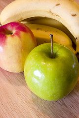 Image showing Apples and Bananas