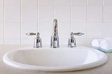 Image showing Bathroom sink