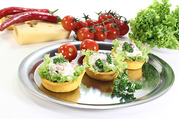 Image showing freshly baked cup corn with cheese salad