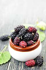 Image showing Fresh mulberries