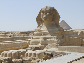 Image showing Sphinx and Pyramid of Menkaure