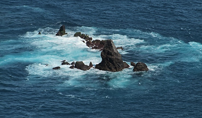 Image showing rock and sea