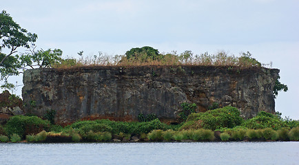 Image showing rock formation at Lake Victoria near Entebbe