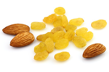 Image showing Almonds kernel with raisins