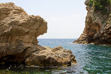 Image showing Sea and stones