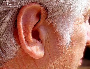 Image showing Listening