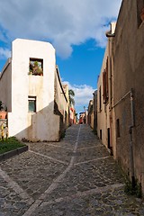 Image showing Small street in Italian town converging in perspective