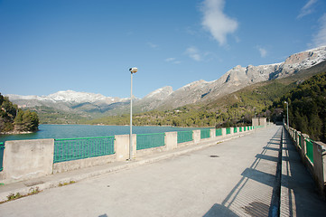 Image showing reservoir dam