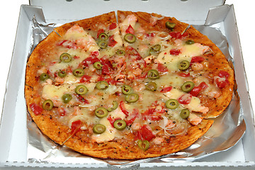 Image showing pizza with seafood in box