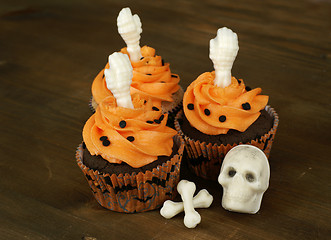 Image showing Halloween cupcakes