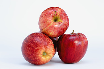 Image showing four red apples