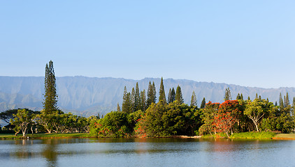 Image showing Na Pali mountains and lake