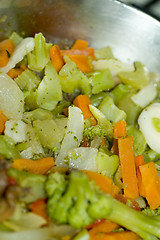 Image showing stir fried vegetables on the range