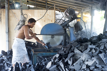 Image showing Indonesian worker