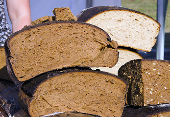 Image showing Fresh bake rustic bread sold in street fair market 