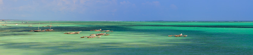 Image showing Boats in ocean