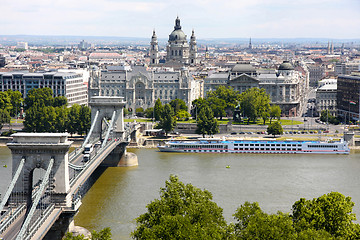 Image showing view of chain bridge in Budapest, Hungary