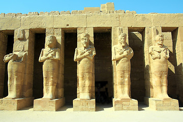 Image showing ancient statues in Luxor karnak temple