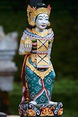 Image showing Vertical photo of beautiful Balinese statue