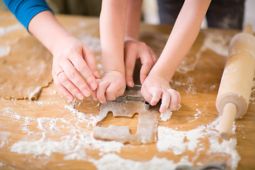 Image showing Family Baking