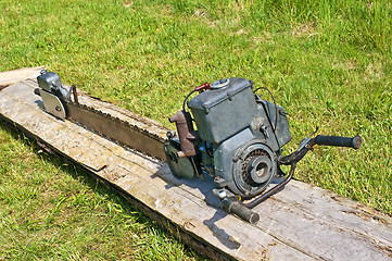 Image showing old  chain saw