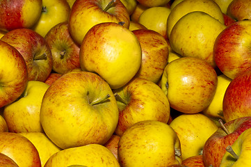 Image showing apples at a street sale