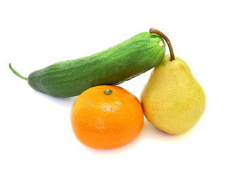 Image showing cucumber with a tangerine and a pear 