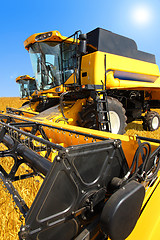 Image showing combine harvester 