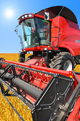 Image showing combine harvester 