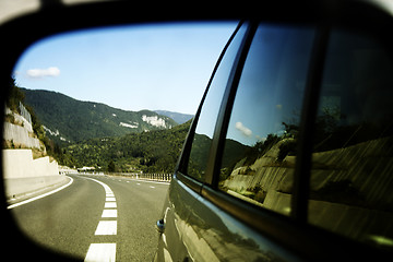 Image showing Car mirror reflection