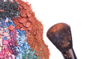 Image showing set of multicolor crushed eyeshadows