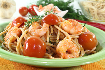 Image showing cooked spaghetti with shrimp and dill