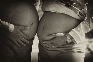 Image showing Pregnant Women and the Ocean