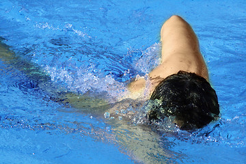 Image showing swimmer crawl