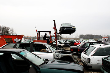 Image showing forklift to bring car recycling