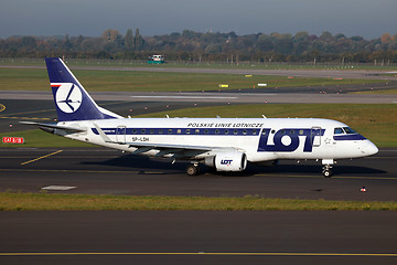 Image showing LOT Polish Airlines Embraer 170