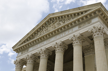 Image showing old courthouse of Nimes