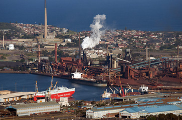 Image showing wollongong industry and harbour