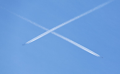 Image showing Contrails