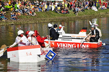 Image showing A funny boat race