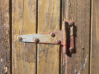 Image showing Rusty Hinge