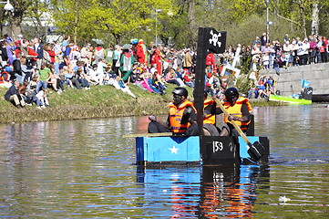 Image showing A funny boat race