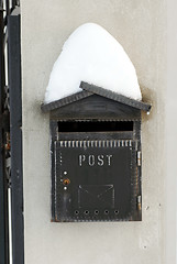 Image showing Snow on mail post box