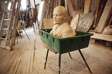 Image showing marble bust of Lenin