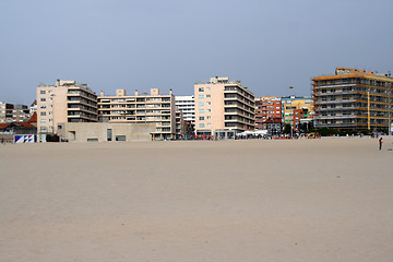 Image showing buildings near the beach