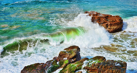 Image showing ocean waves on rocks