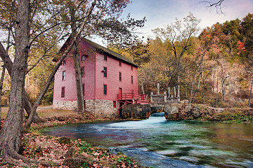 Image showing alley spring mill house