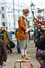 Image showing An unidentified street performer mime