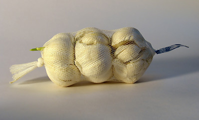 Image showing Garlic bulbs